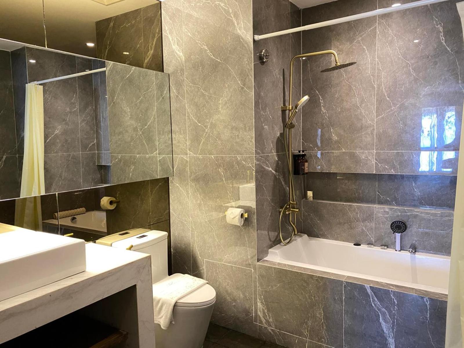 Elijah Hotel Kota Kota Dasmarinas Bagian luar foto