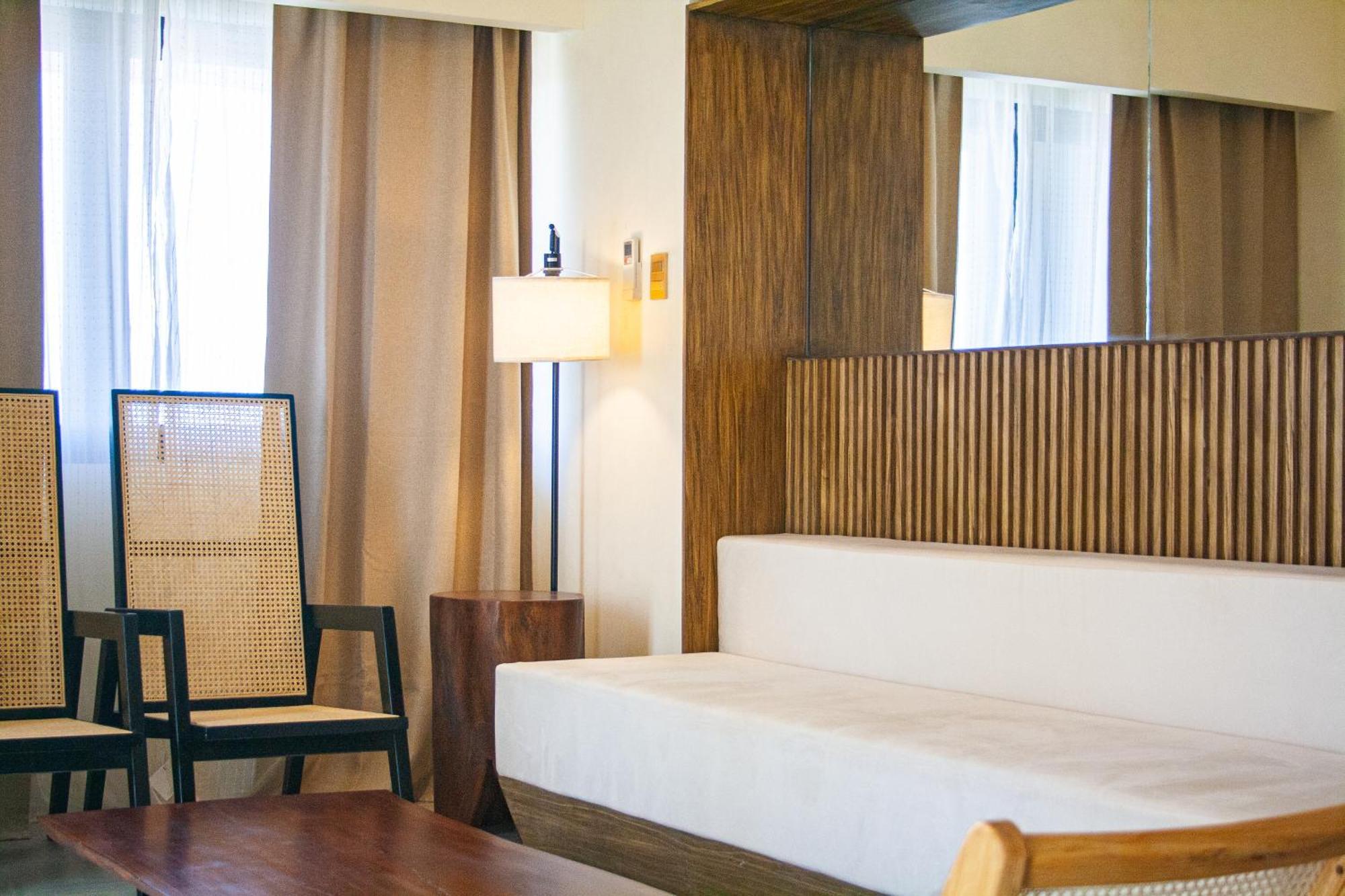 Elijah Hotel Kota Kota Dasmarinas Bagian luar foto