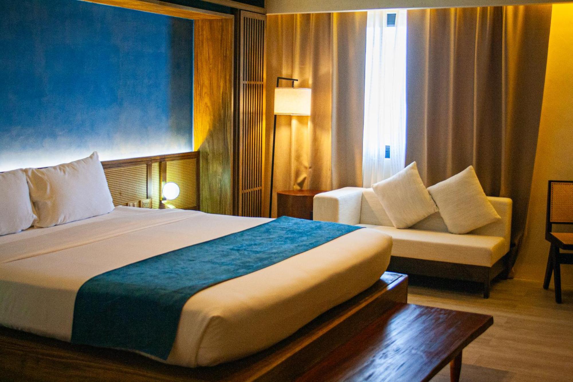 Elijah Hotel Kota Kota Dasmarinas Bagian luar foto