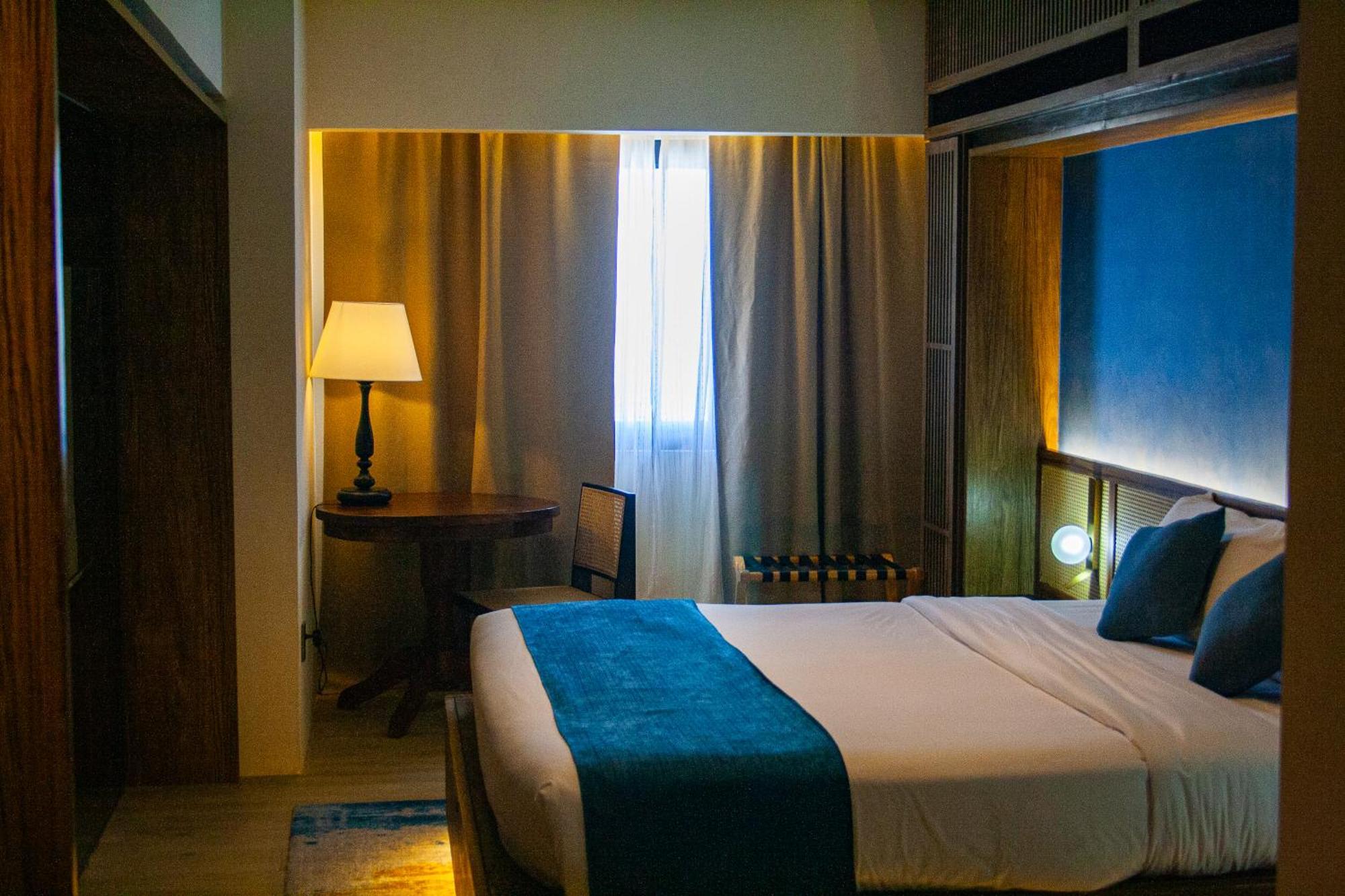 Elijah Hotel Kota Kota Dasmarinas Bagian luar foto