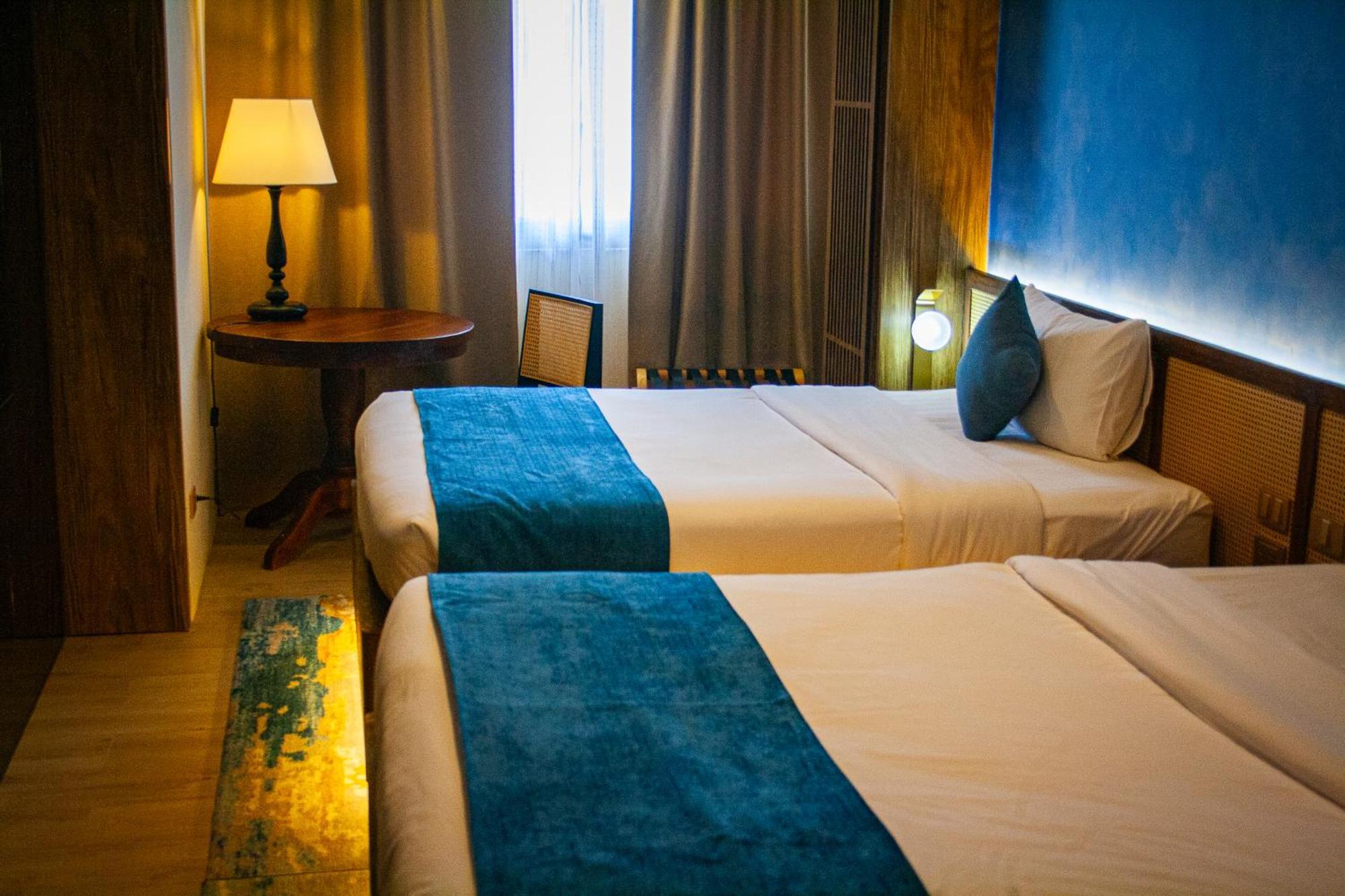 Elijah Hotel Kota Kota Dasmarinas Bagian luar foto